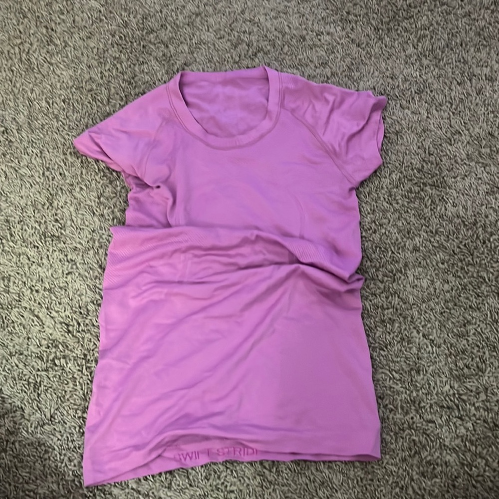 LULULEMON PINK SWIFTLY TECH